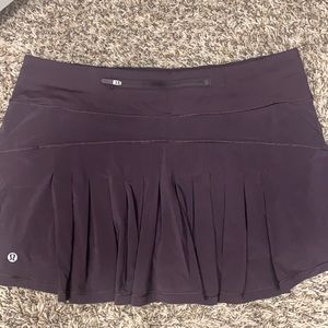 Lululemon skirt. Size 8, brown maroon color